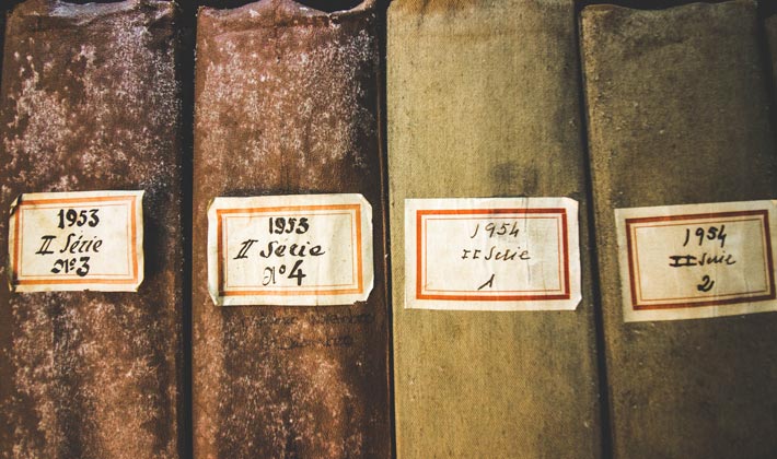 Introducción a los archivos históricos y el documento antiguo